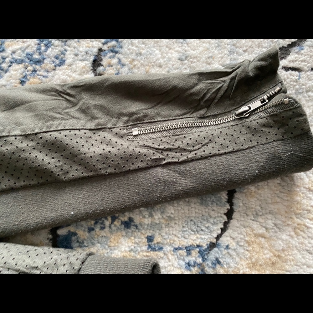 Bomber jacket - Picture 8 of 12